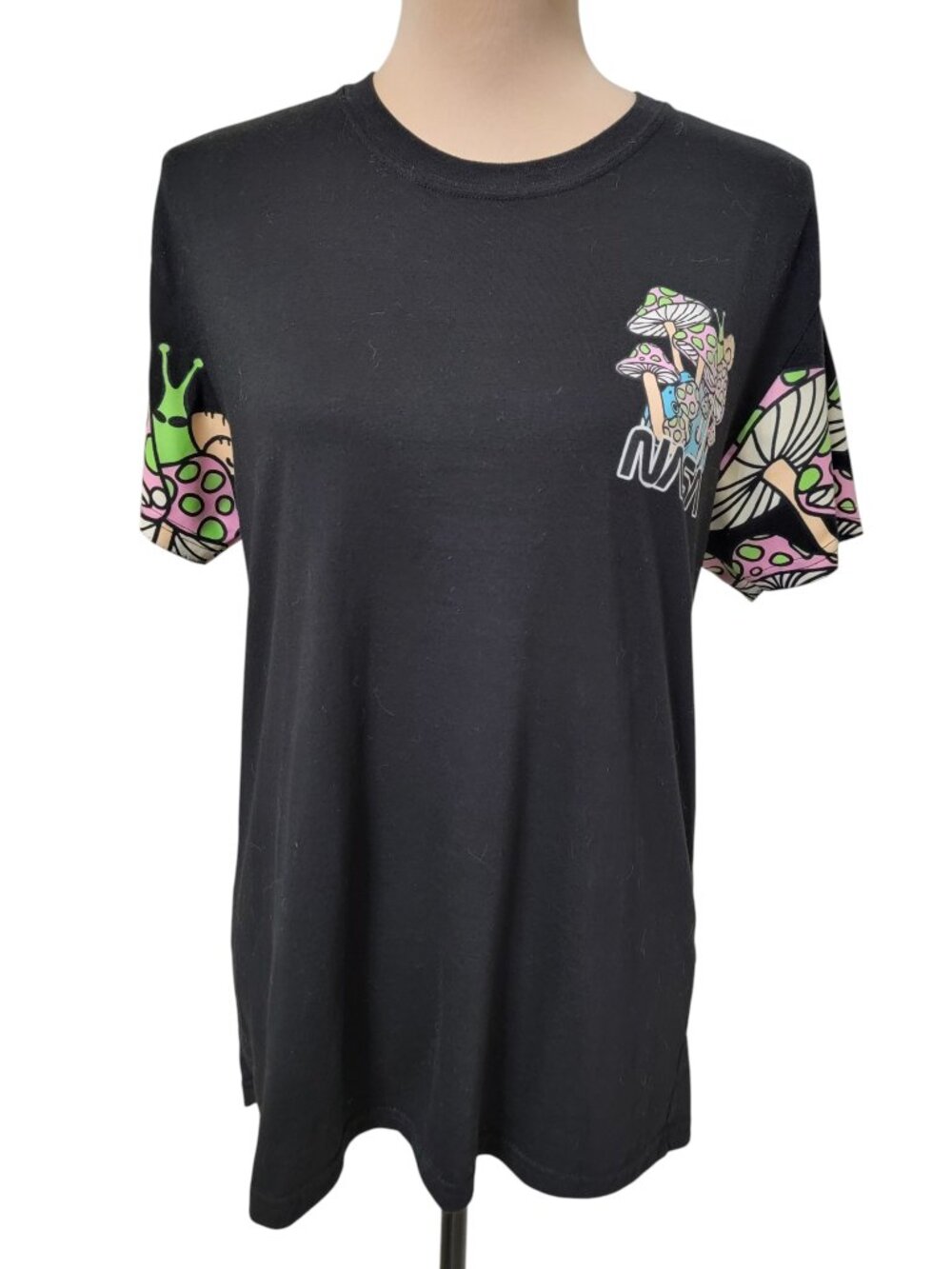 NASA Size M Black Psychedelic Space Mushroom Graphic Tee, Glow in the Dark